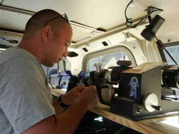 Super Locksmith Service Willow Springs, IL 708-272-3830 - 24-hr-mobile-locksmith